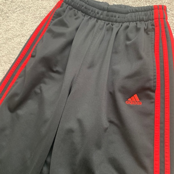 SOLD! ADIDAS WIDE LEG TRACK PANTS 🌹 - Picture 3 of 4